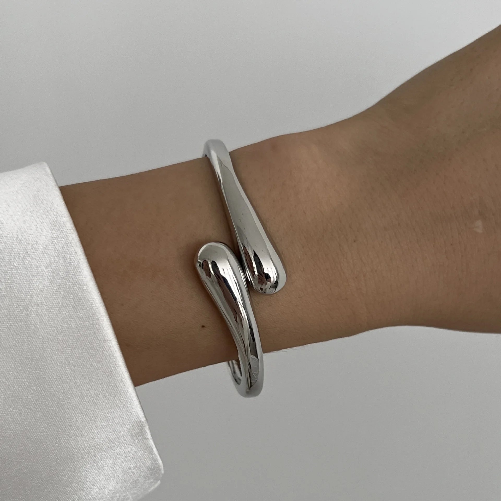 Geometric Metal Cuff Bracelet - NobleHeritageCharms